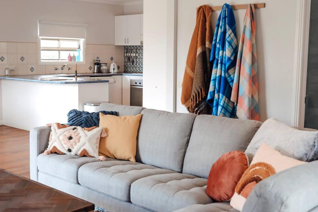 The Hangout King Beds Hammock Chairs With A View Port Campbell Exterior foto